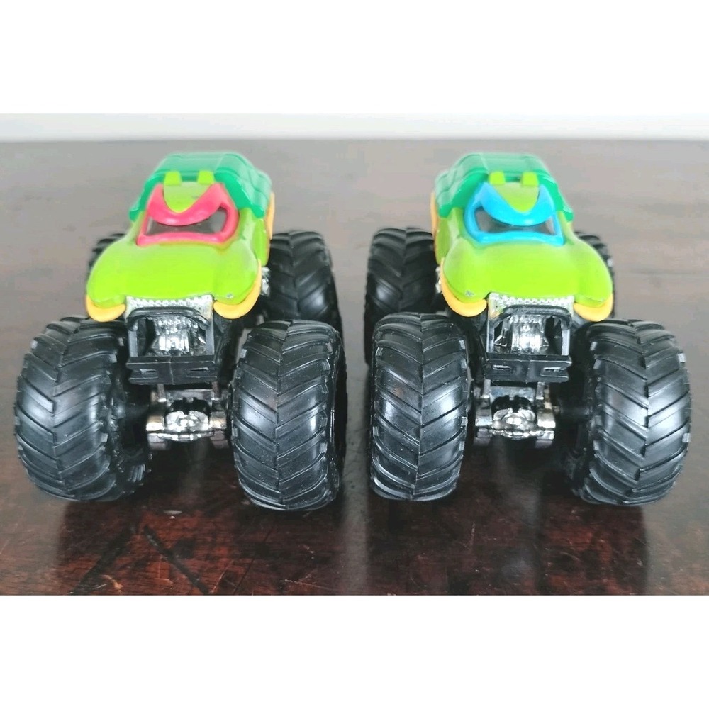 Hot Wheels Monster Trucks TMNT Raphael & Leonardo Teenage Mutant Ninja Turtles